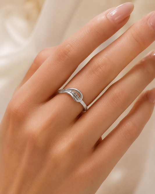 SERENITY WAVE 925 SILVER RING