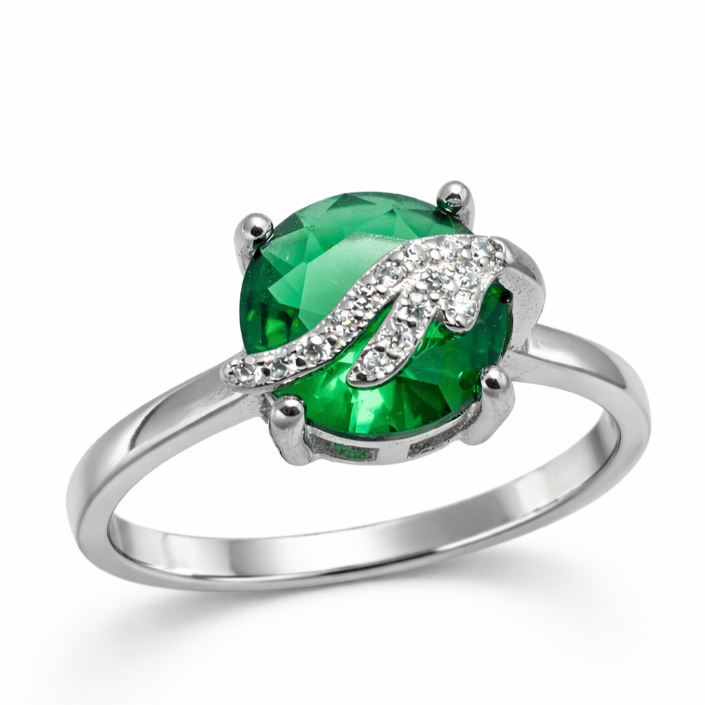 IYAMY 925 Hallmarked Sterling Silver Emerald Green Oval Gemstone Ring