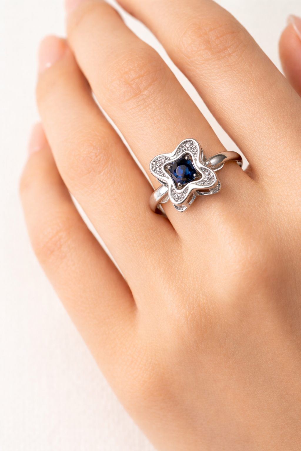 IYAMY 925 Hallmarked Sterling Silver Blue Floral Halo Designer Ring