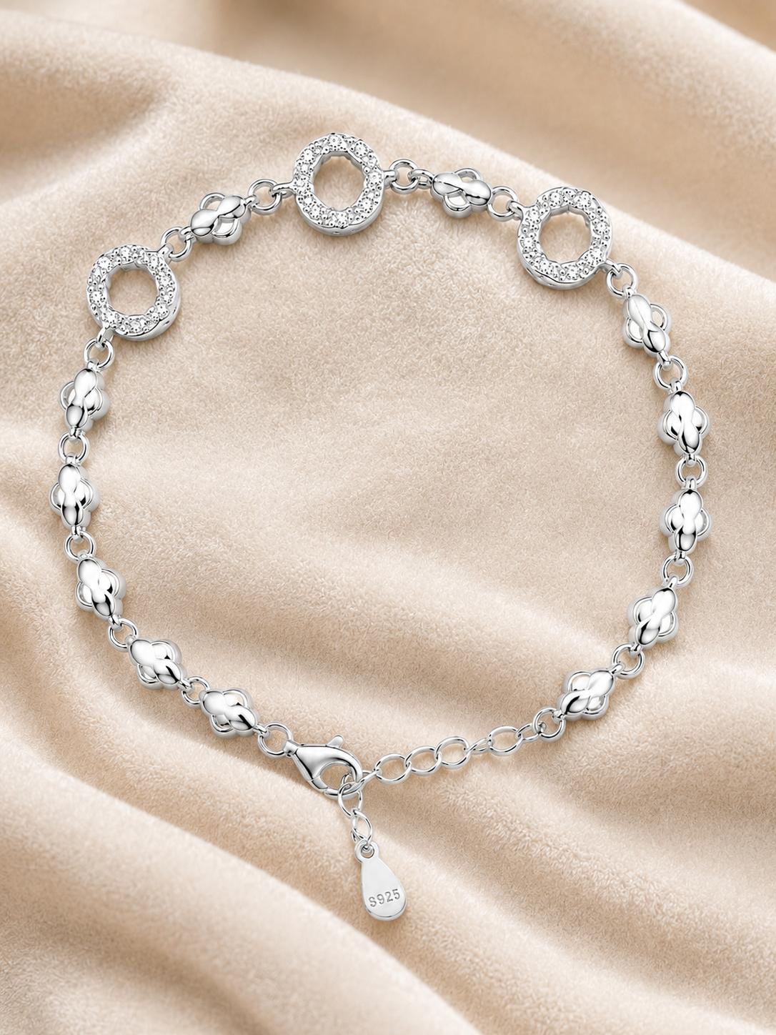 HIRA CIRCLE 925 SILVER BRACELET