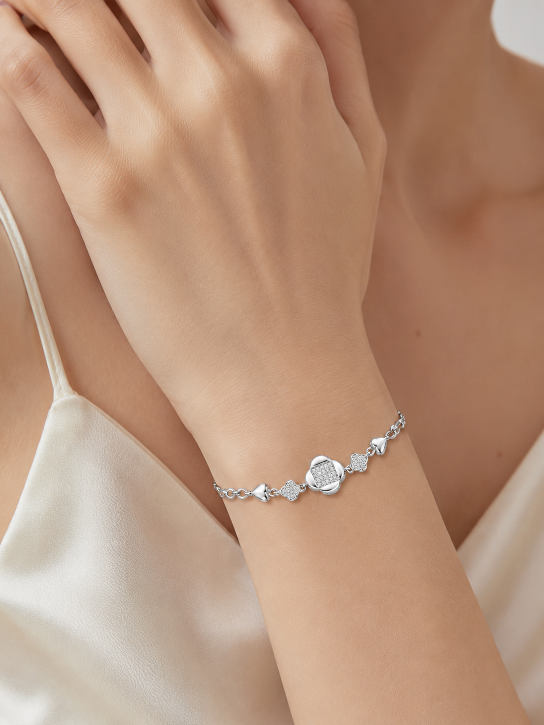 RADIANT PROMISE 925 STERLING BRACELET
