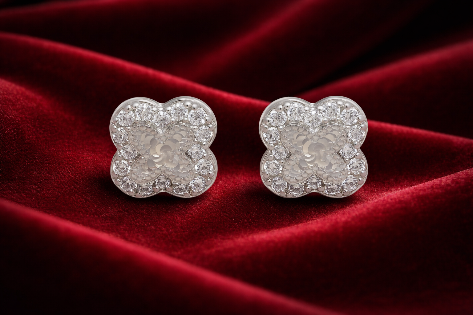 Flora Spark 925 Sterling Silver Clover Stud Earrings